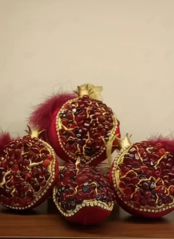 новогодние игрушки