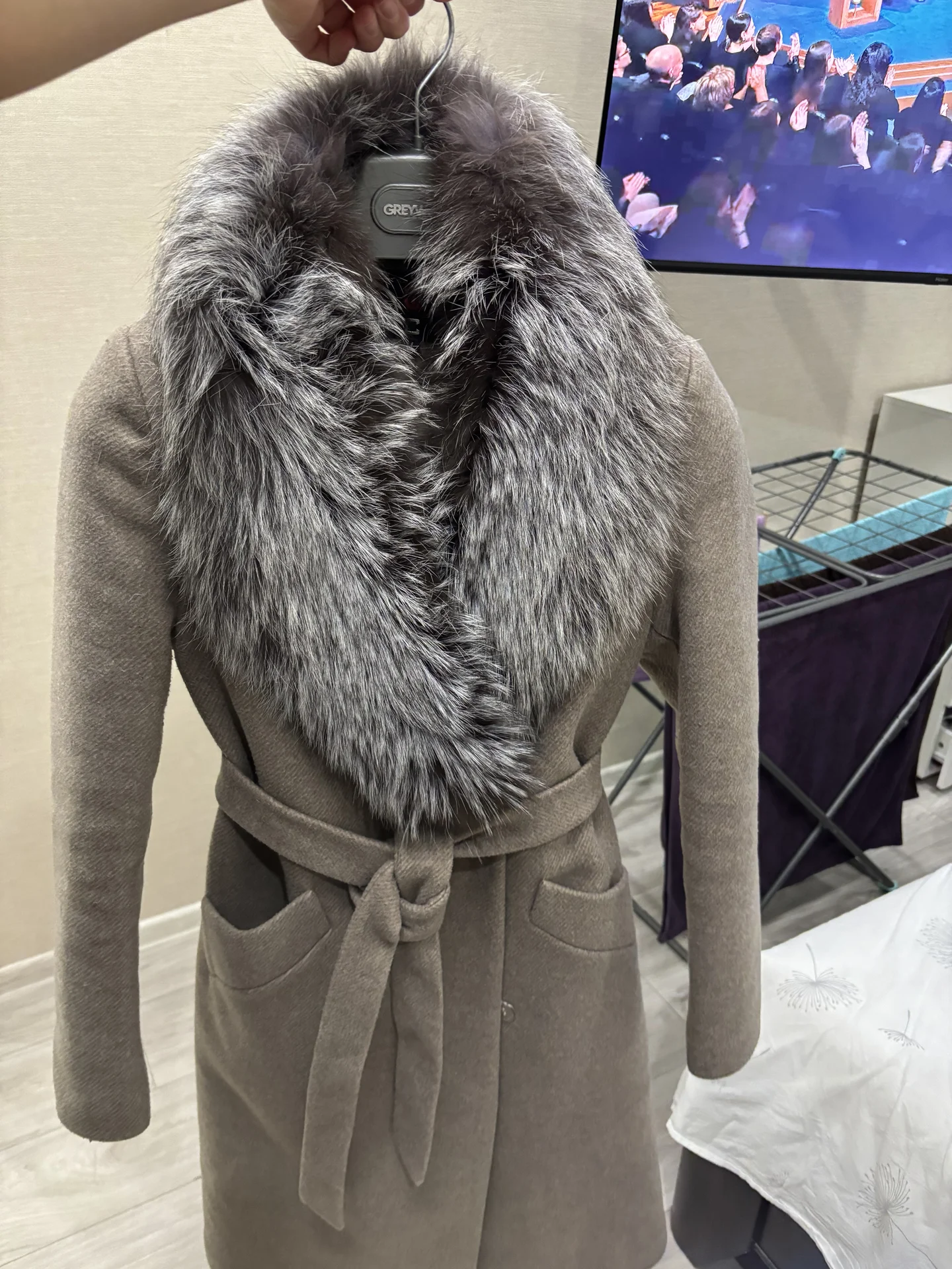 Продам женское пальто - миниатюра 6