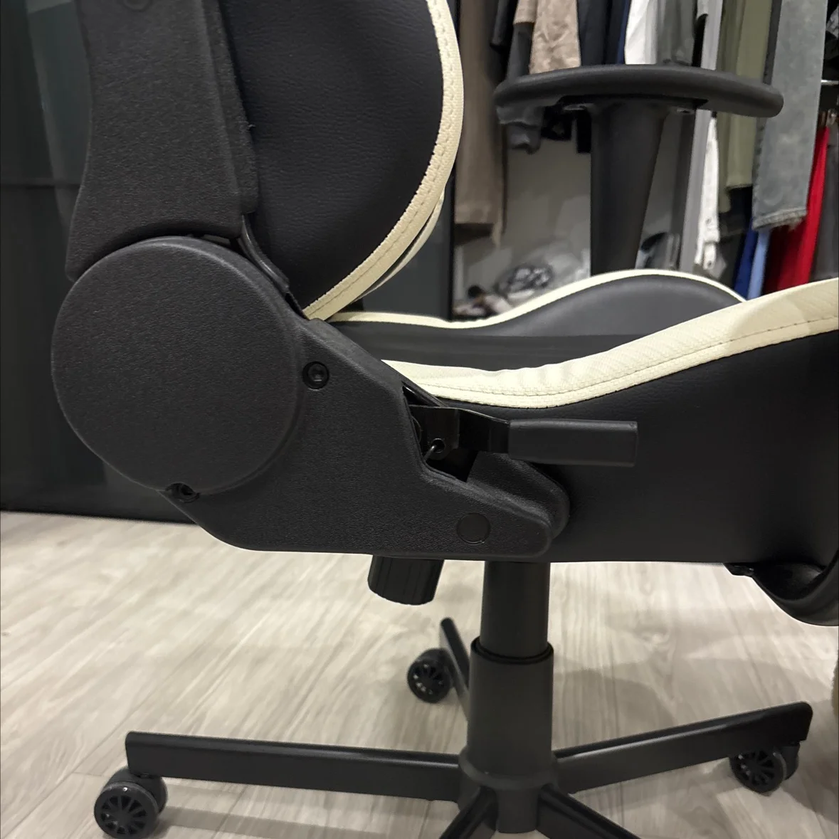Продам игровое кресло - миниатюра 5