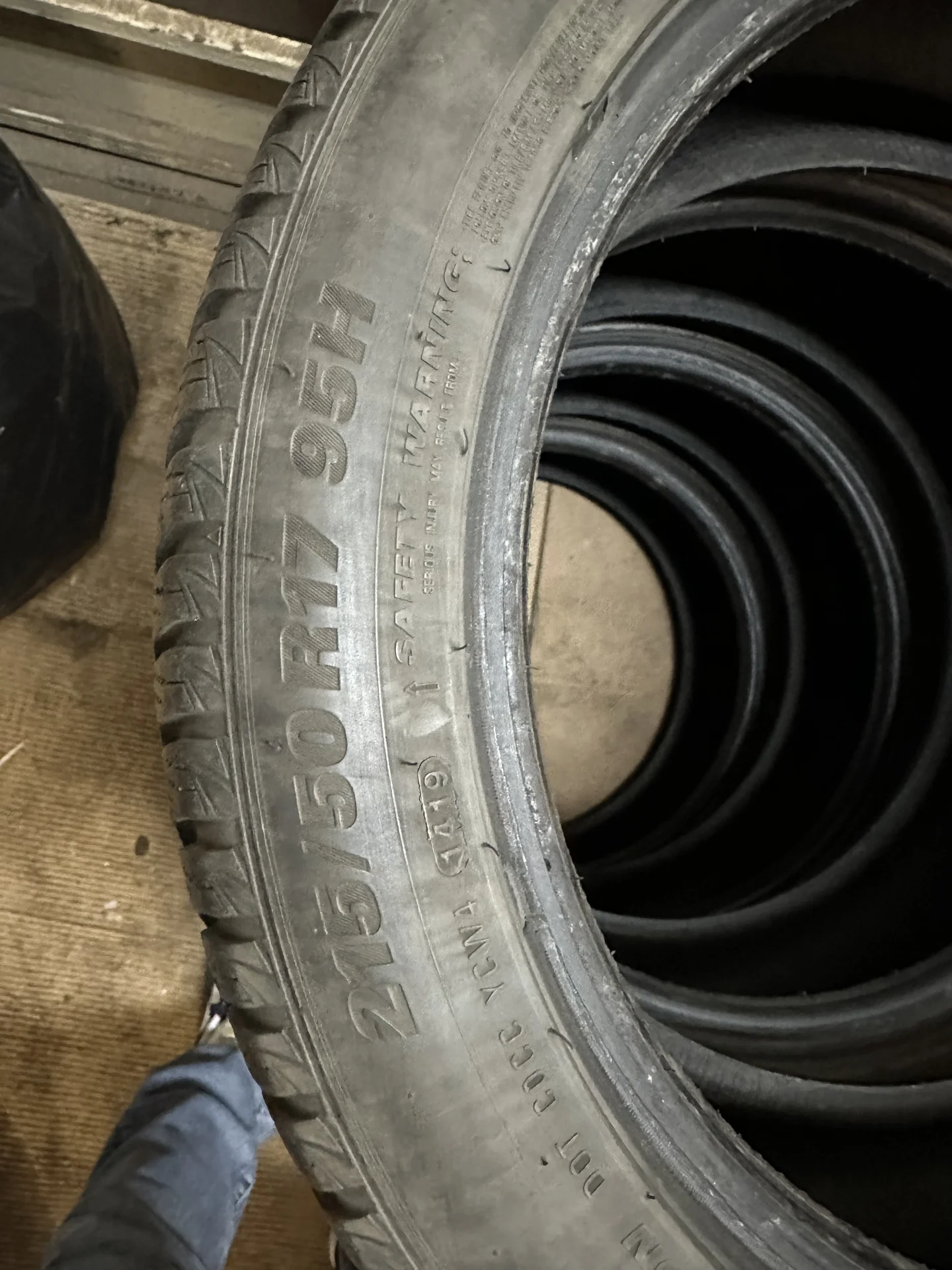 Шины Kumho WinterCraft WP51 215/50R17 - миниатюра 3