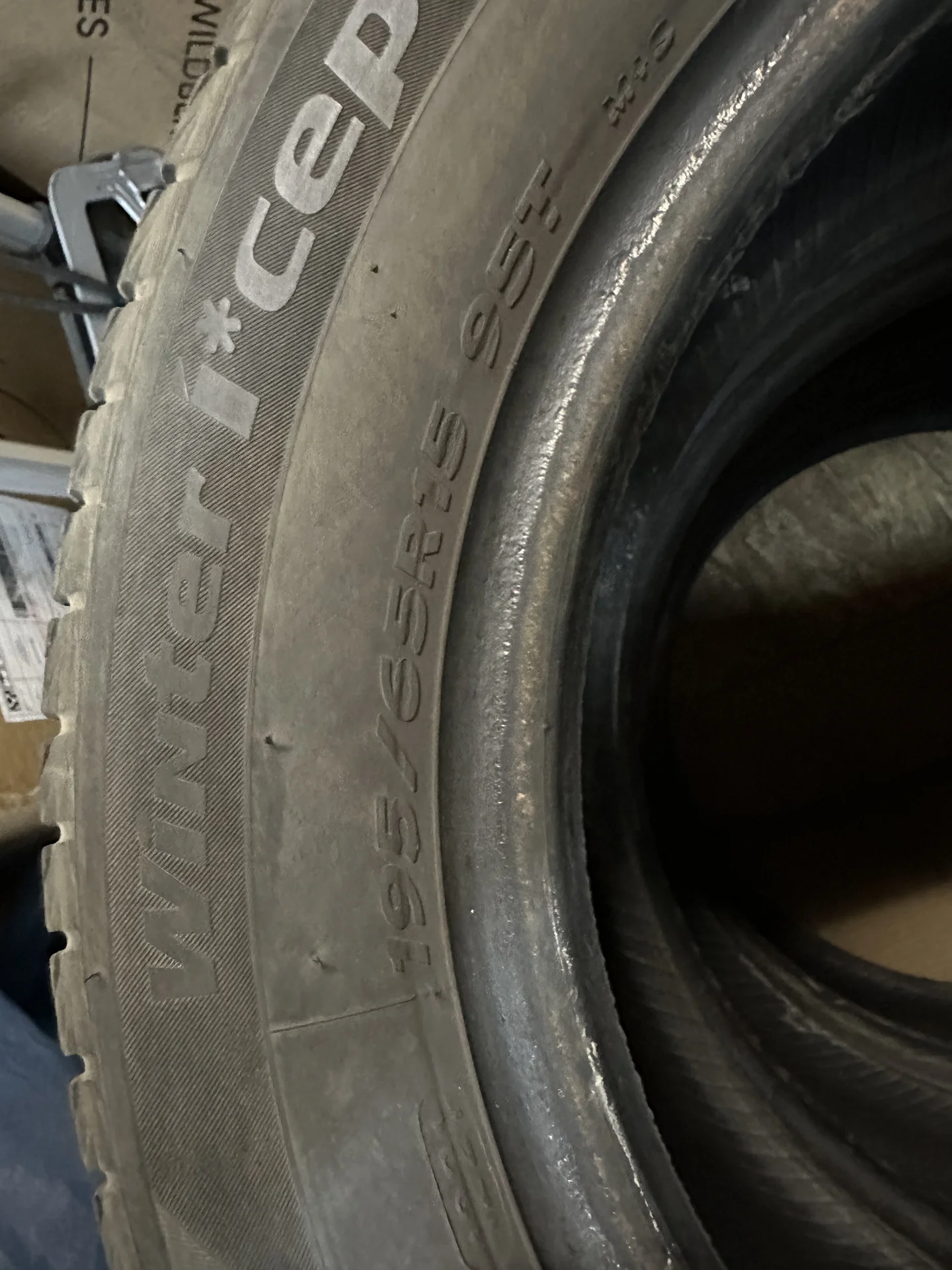 Шины Hankook 195/65/R15 - миниатюра 2