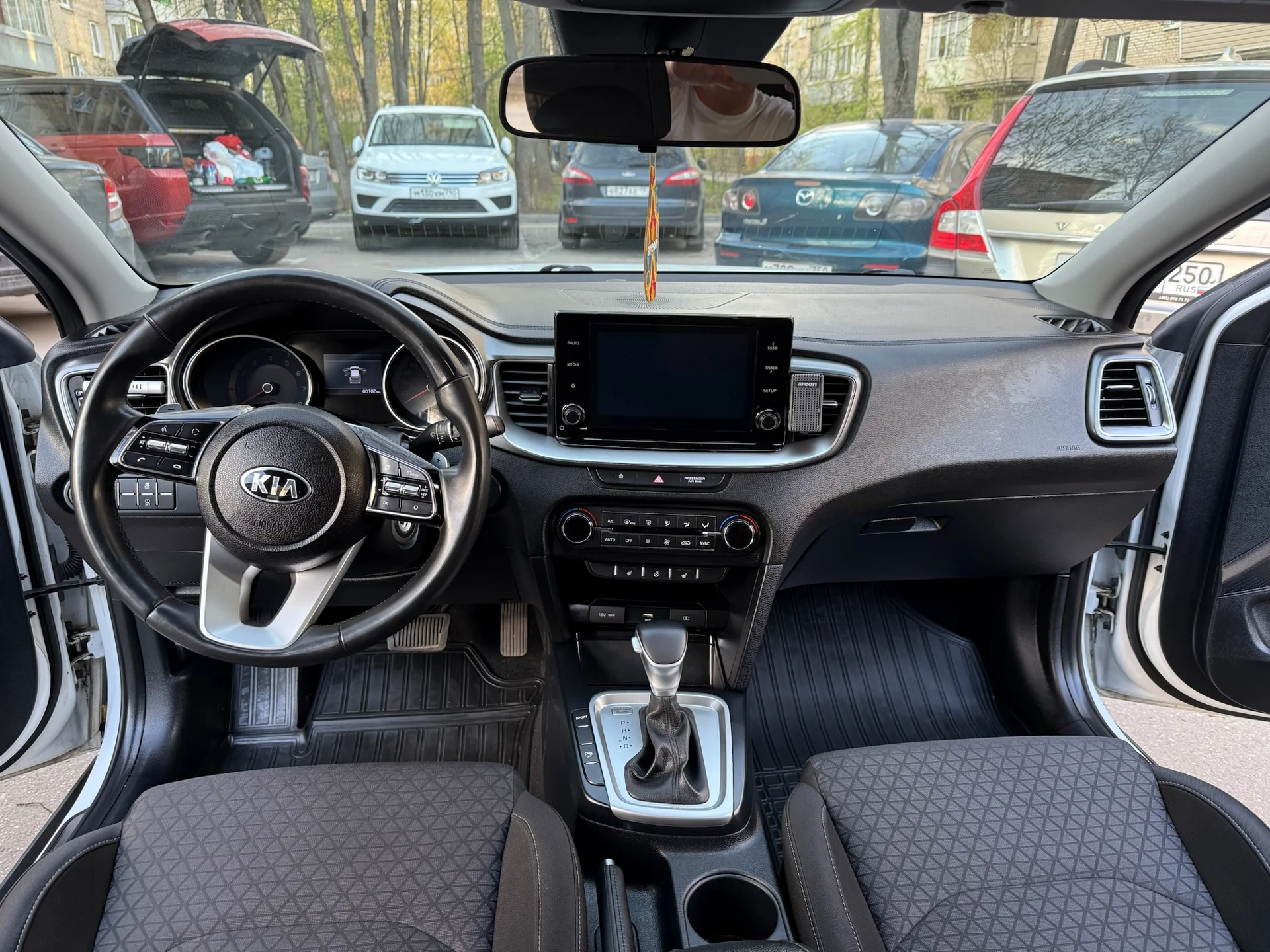 Kia XCeed - миниатюра 14