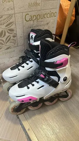 Роликовые коньки Rollerblade раздвижные 33-36