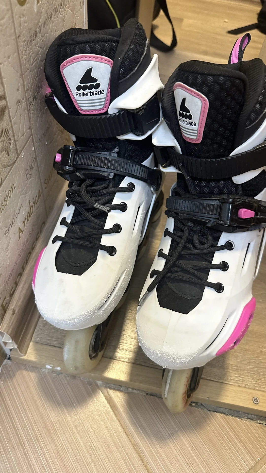 Роликовые коньки Rollerblade раздвижные 33-36 - миниатюра 2