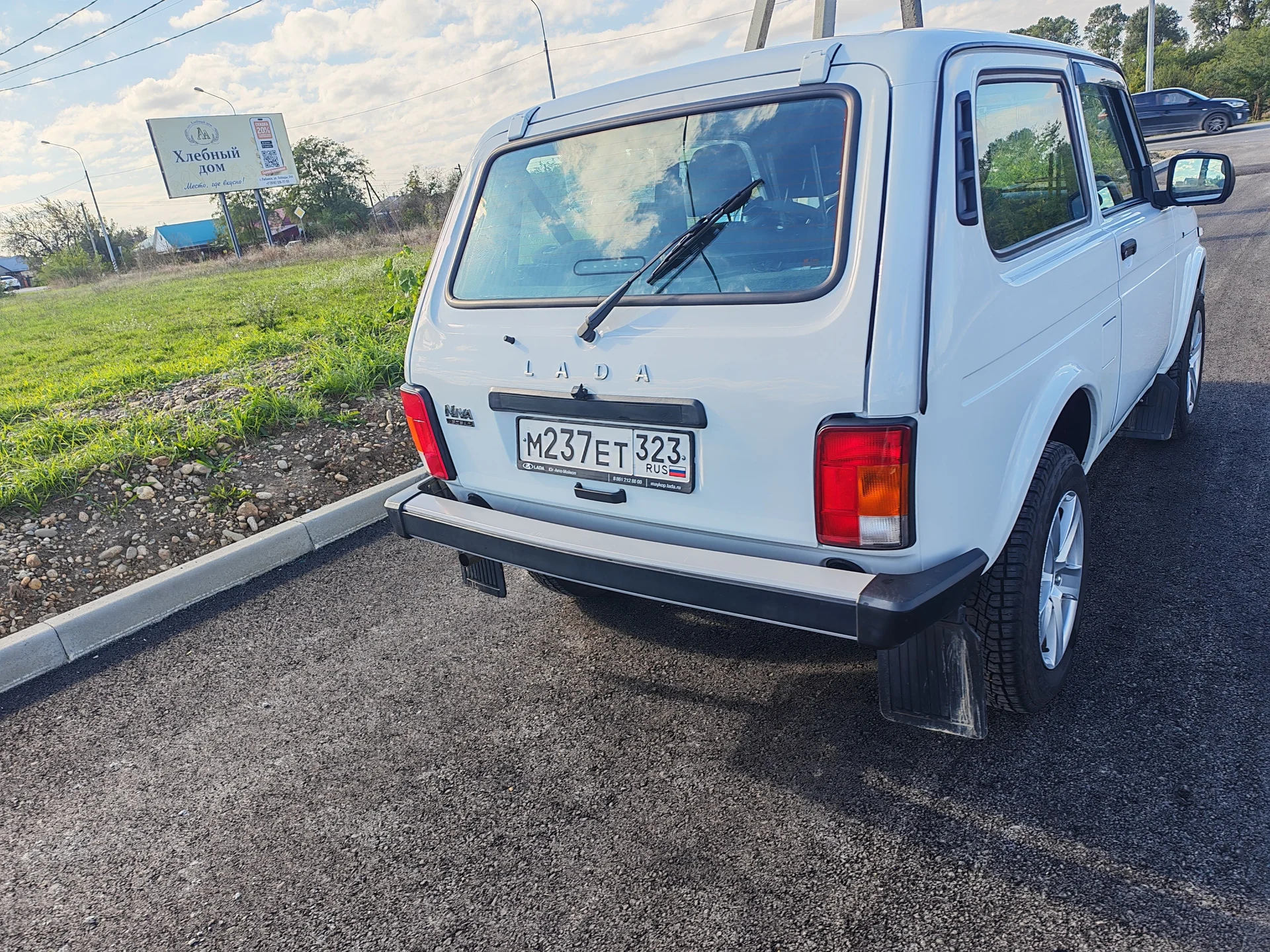 Lada niva legend 2026 - миниатюра 3