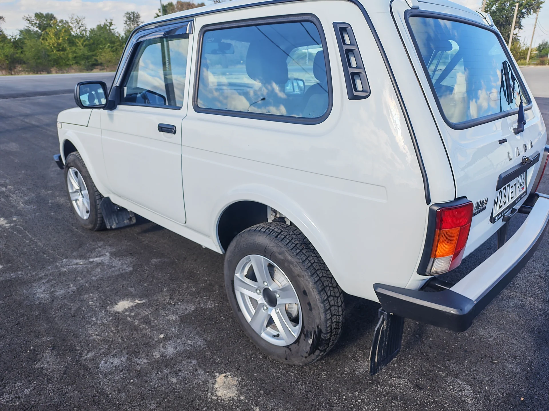 Lada niva legend 2026 - миниатюра 5