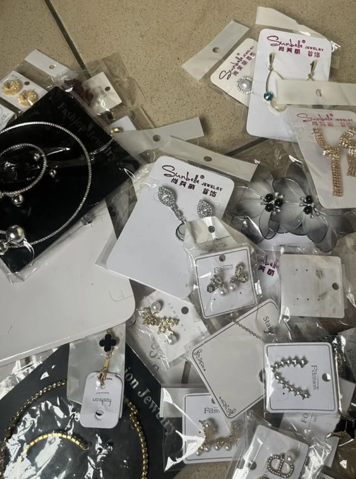 Mystery box jewelry - изображение 1