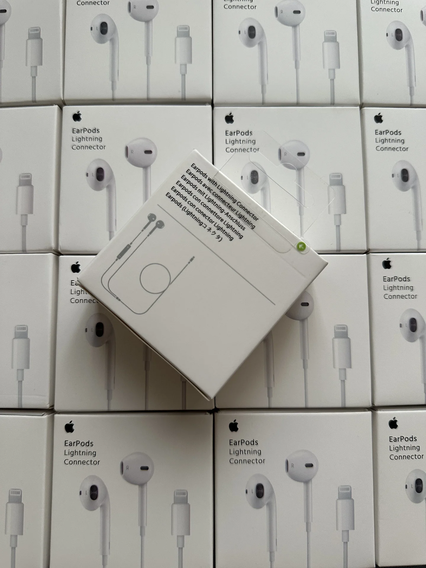 наушники apple Lightning - миниатюра 3