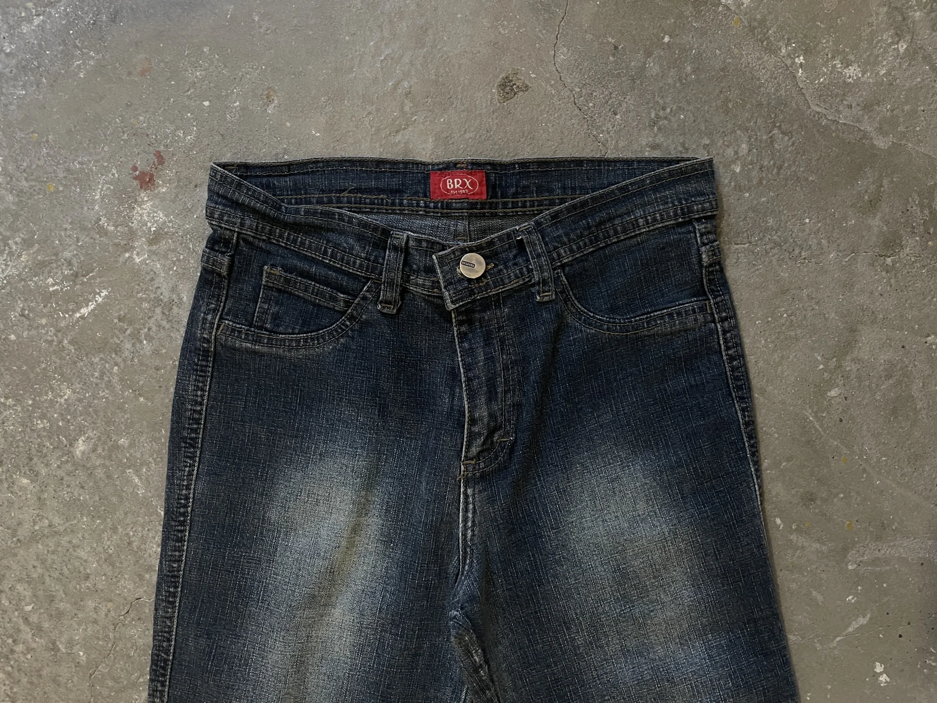 Крутейшие джинсы bootcut archive 2010's - миниатюра 3