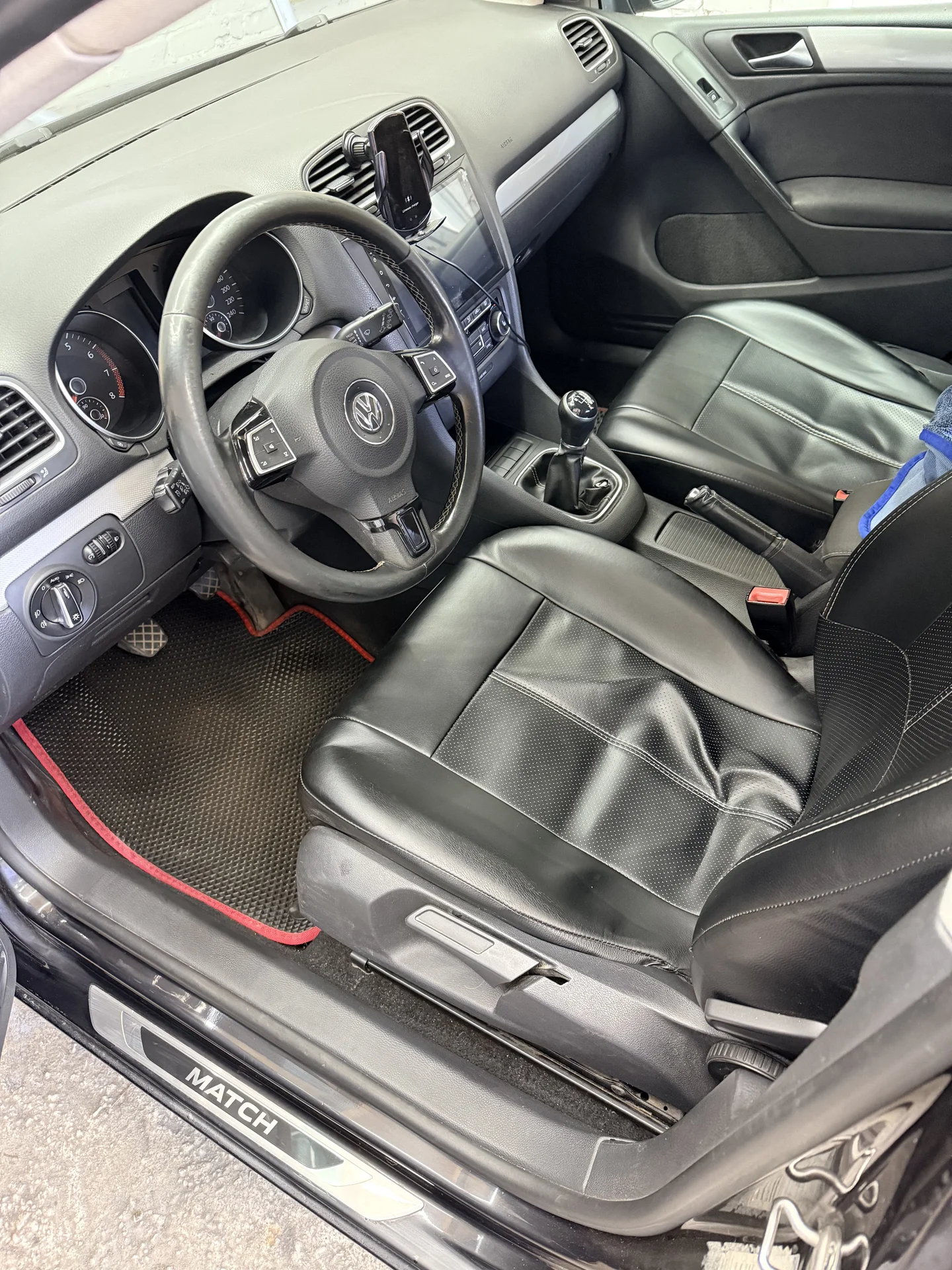 Volkswagen Golf 1.4 MT - миниатюра 6