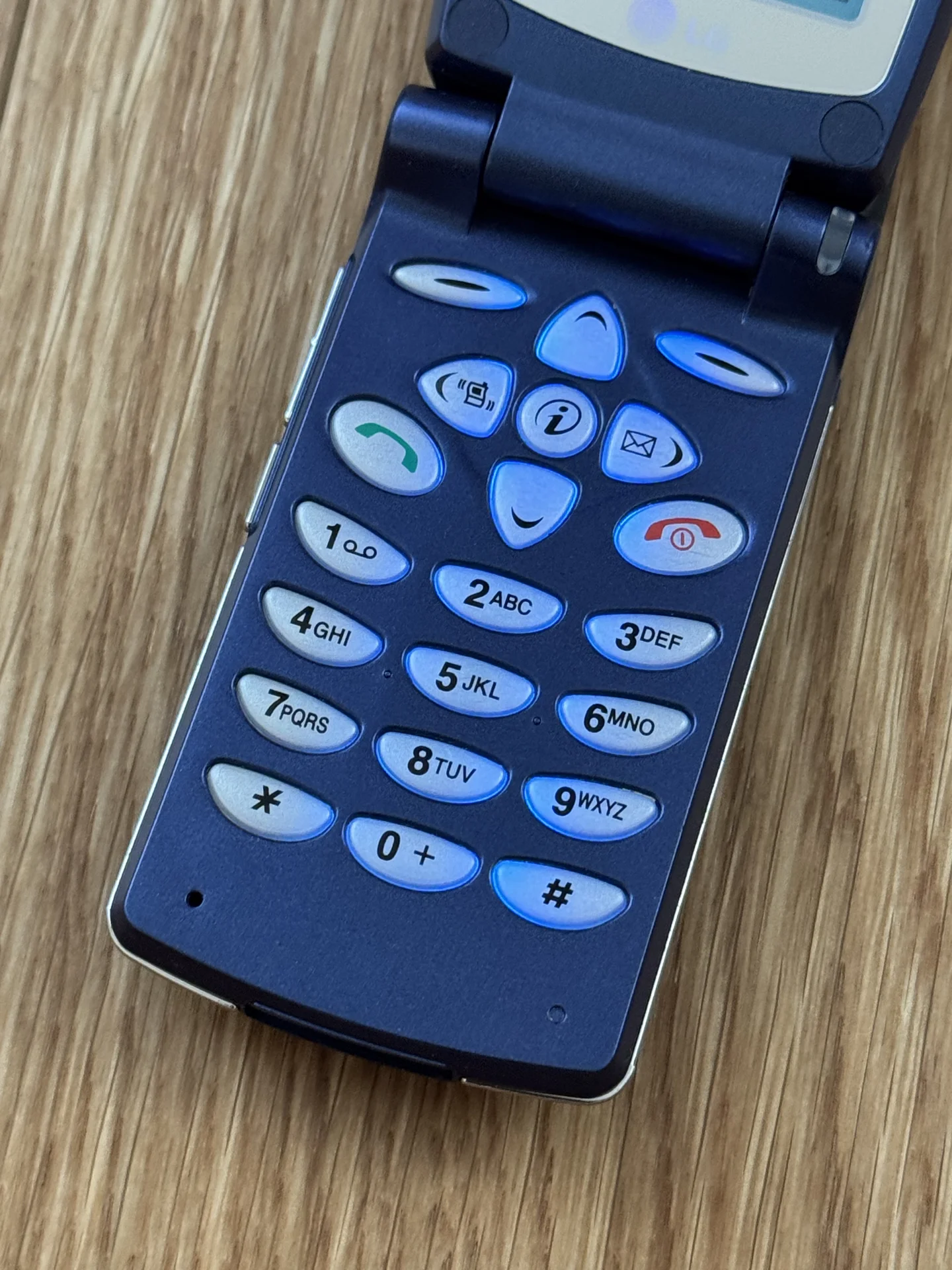 LG 510 - миниатюра 4