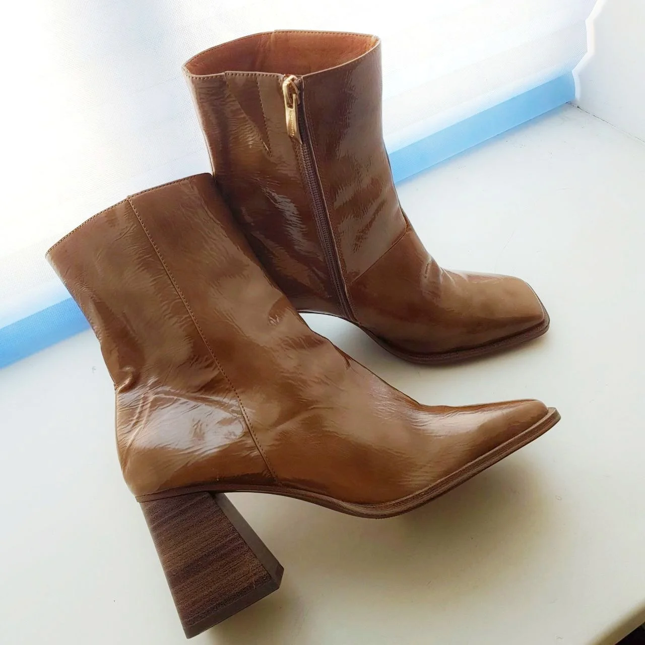 Сапожки лаковые Tamaris 39-40 - изображение 1