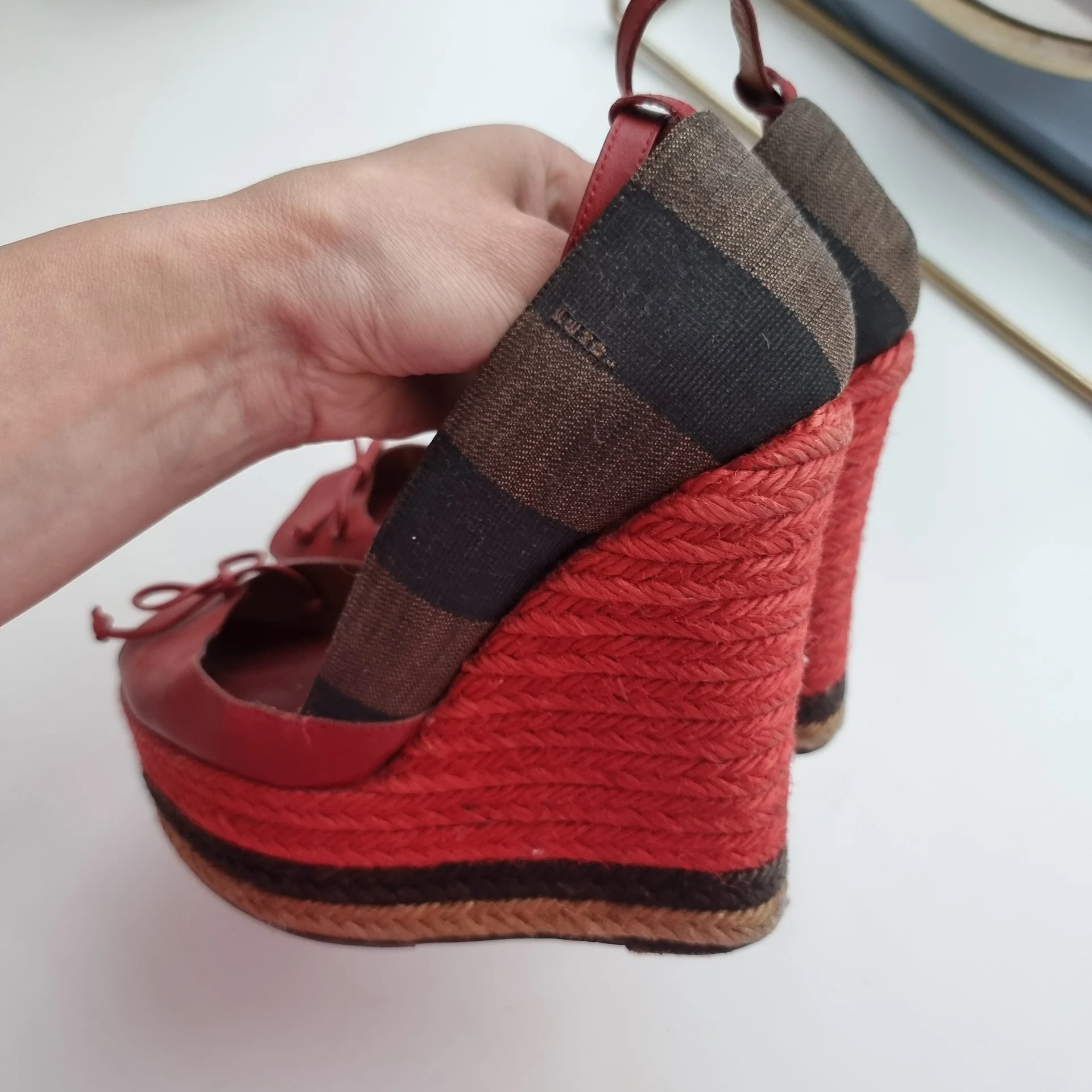 Босоножки Fendi 36 - миниатюра 2