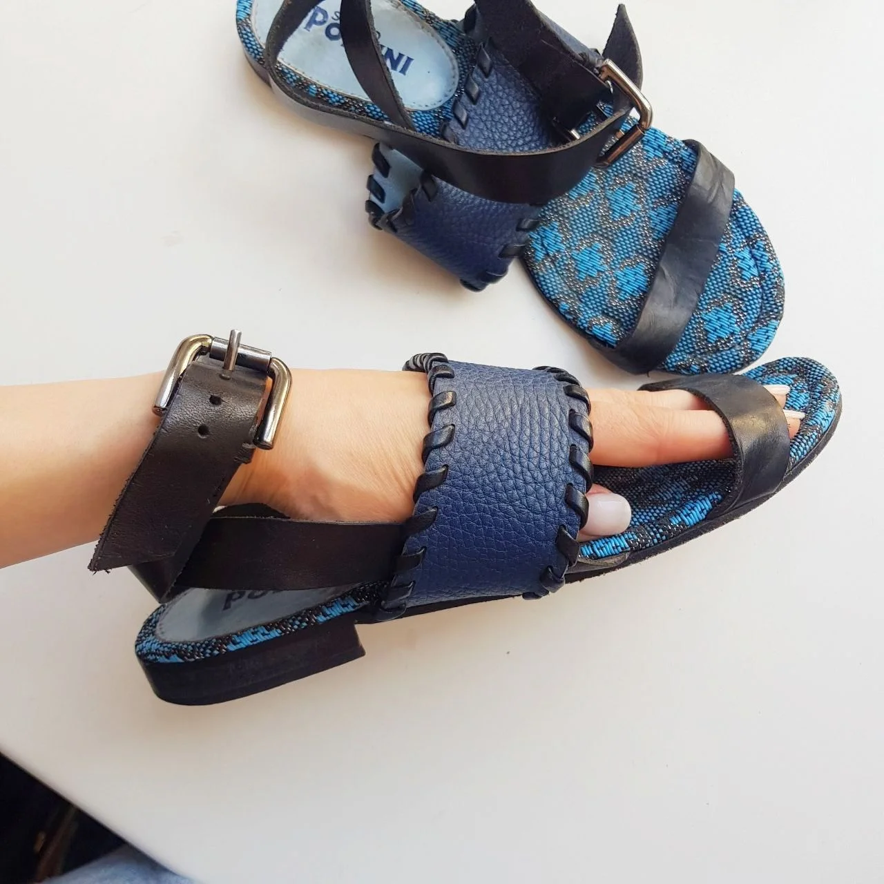 Кожаные сандали Pollini 36-37 - миниатюра 2