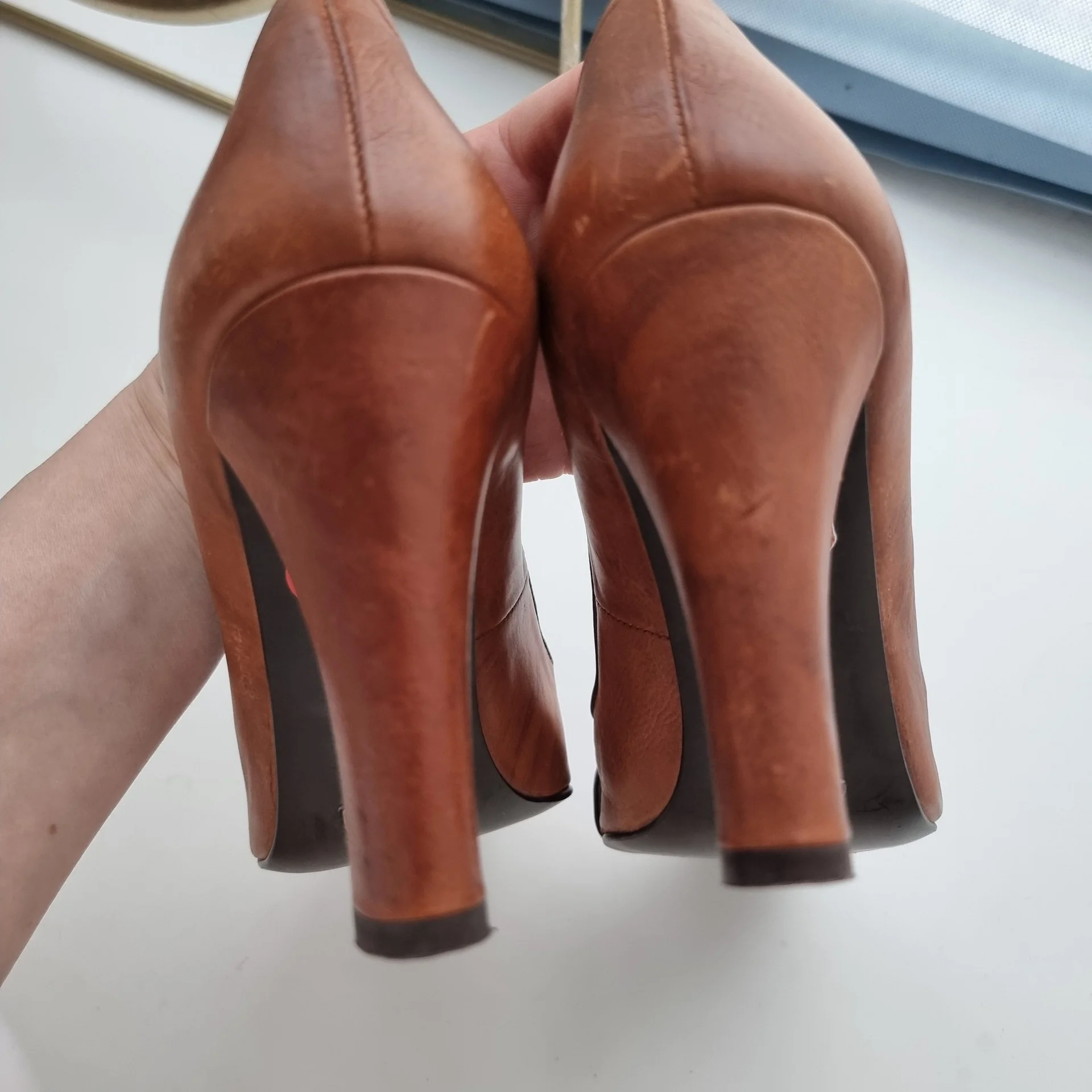 Кожаные туфли Zara 40 винтаж - миниатюра 2