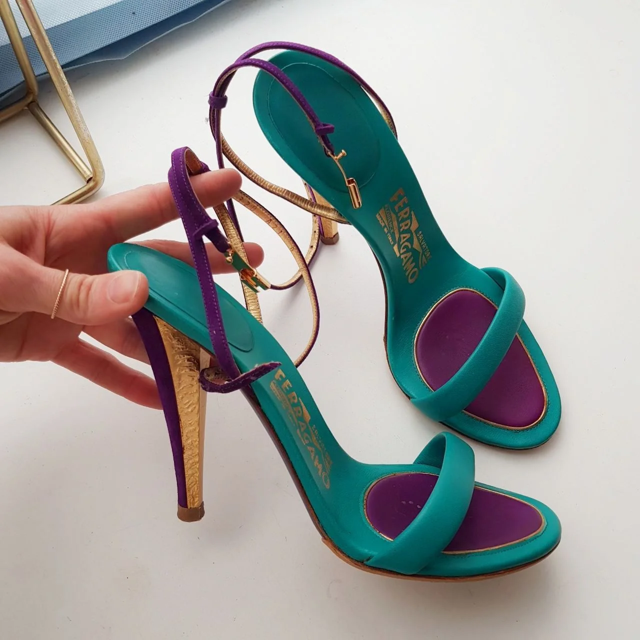 Босоножки Salvatore ferragamo 38 - изображение 1