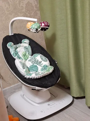 Электрокачели 4moms