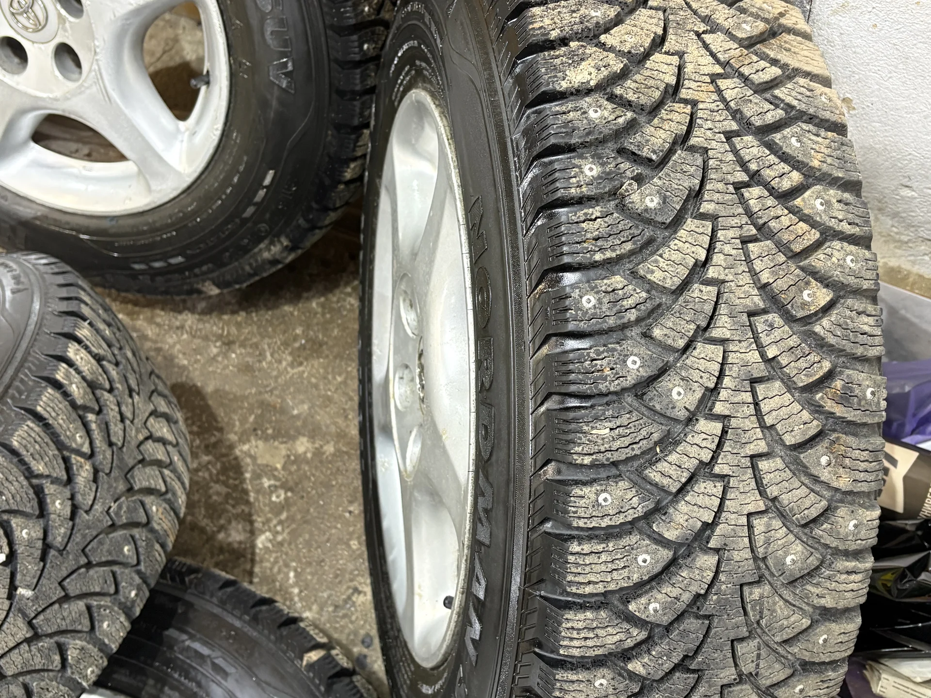 Колёса зимние Nordman SUV 215/70/R16 - миниатюра 5