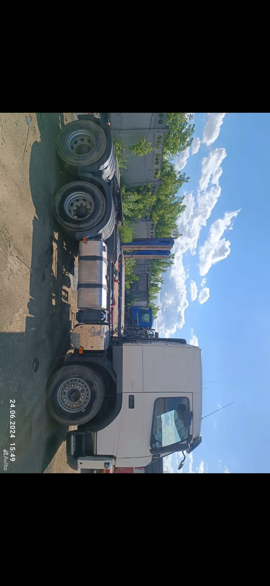 Седельный тягач Volvo FM 2013 - миниатюра 2