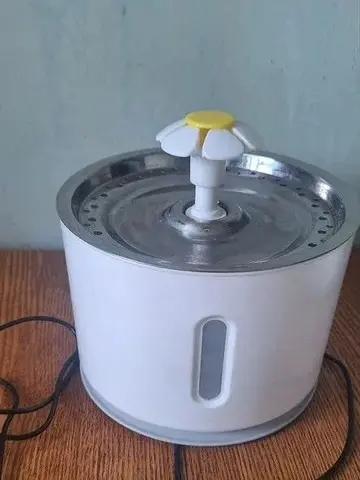 Фонтанчик для кошки