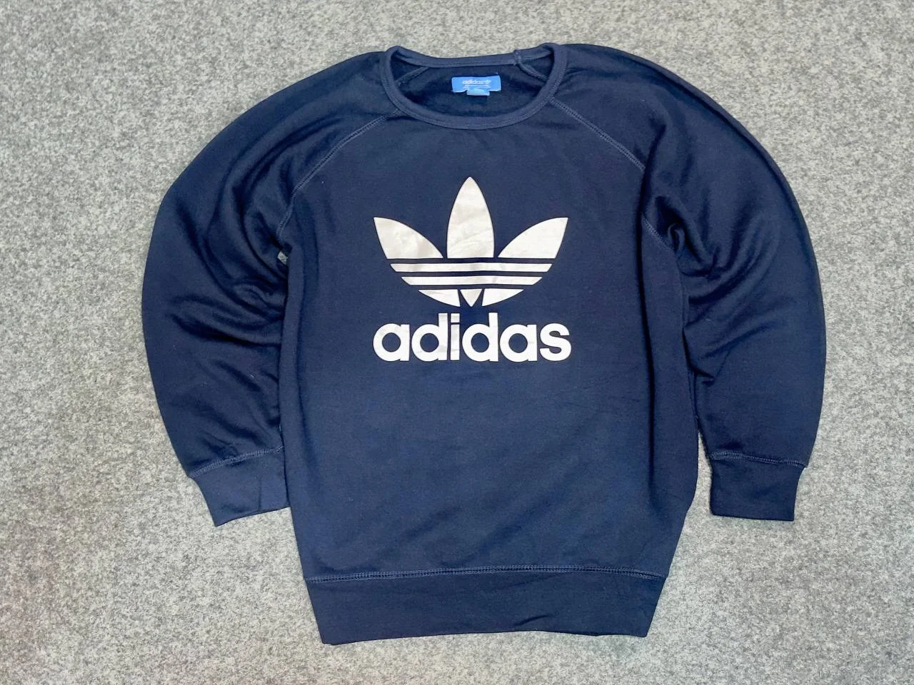 Adidas Originals Trefoil — винтажный свитшот - изображение 1