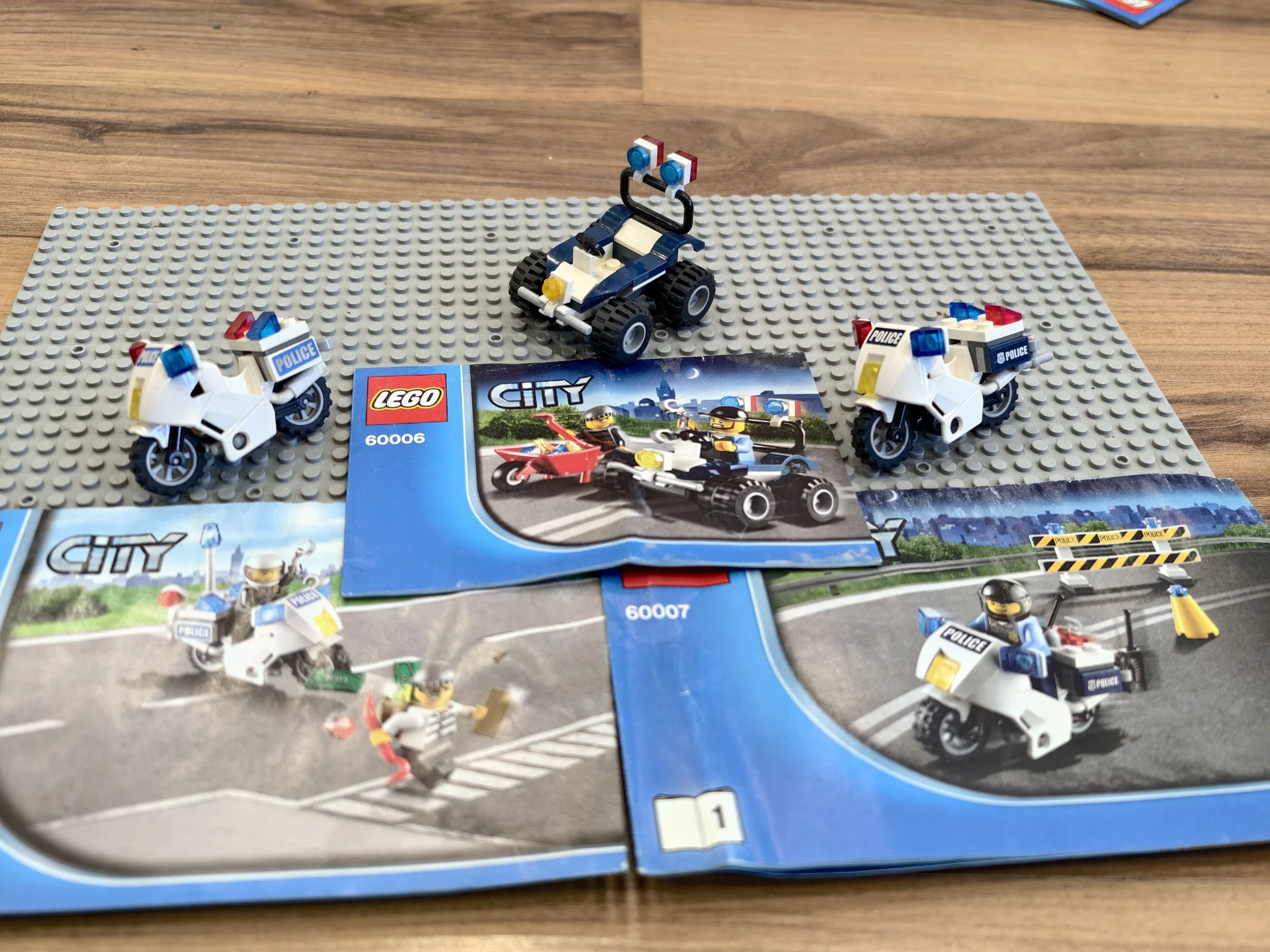 Lego City Полиция
оригинал - миниатюра 10