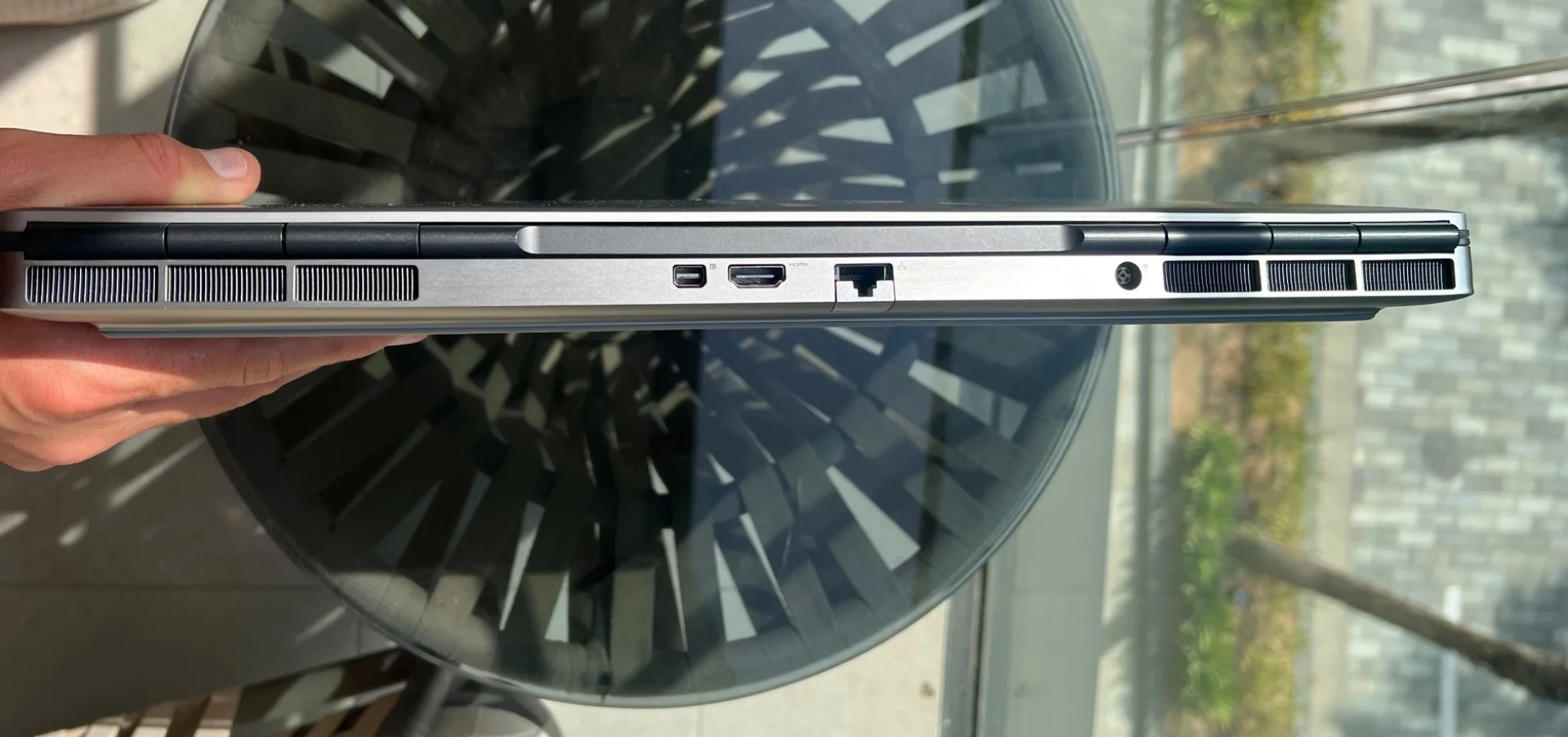 17.3 dell 7750, Core i7, 64гб, 1TB, Quadro RTX 8gb - миниатюра 3