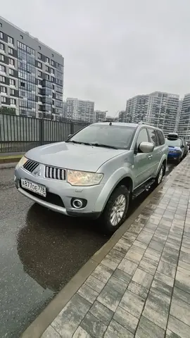 Mitsubishi Pajero Sport