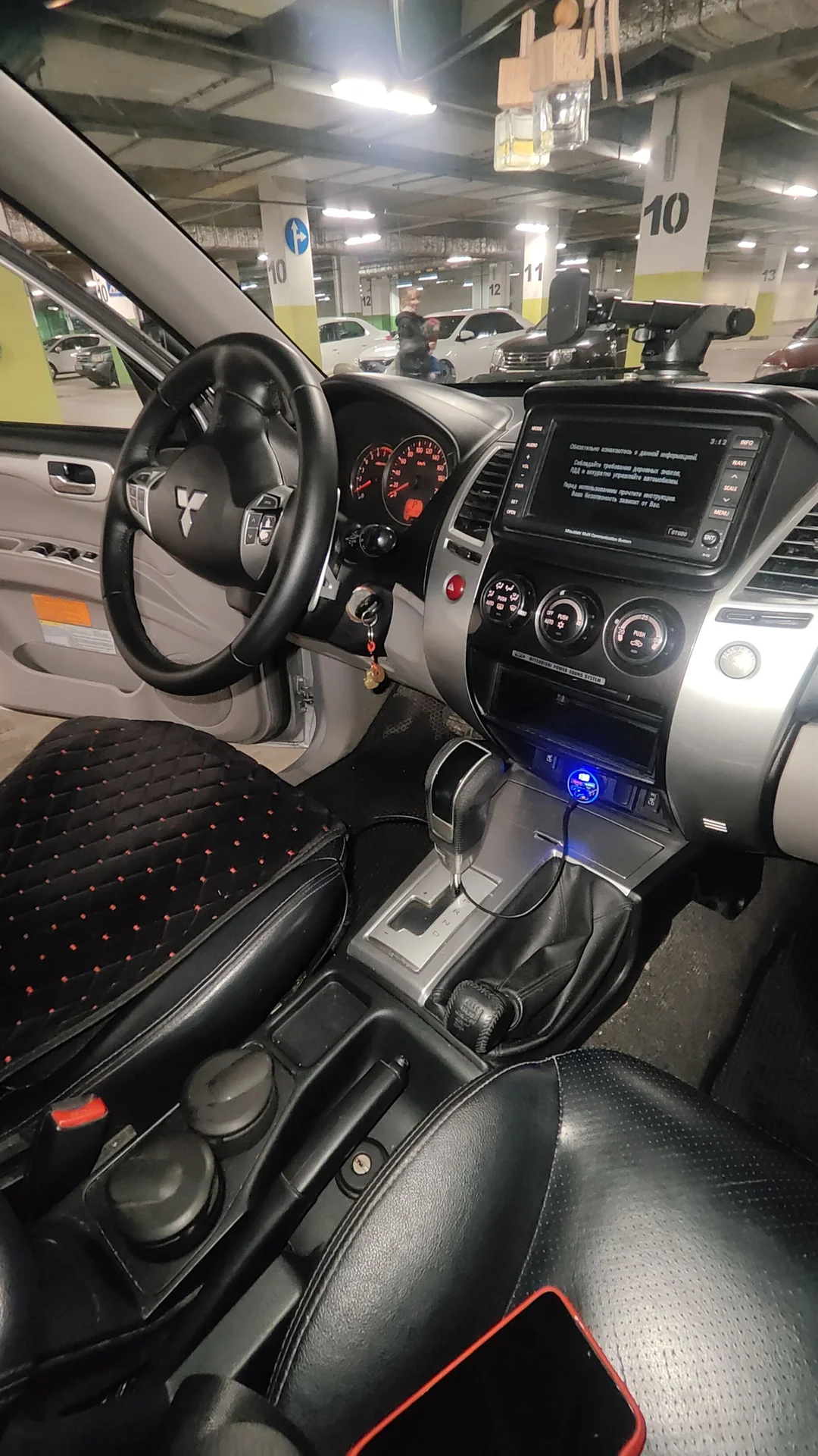 Mitsubishi Pajero Sport - миниатюра 7