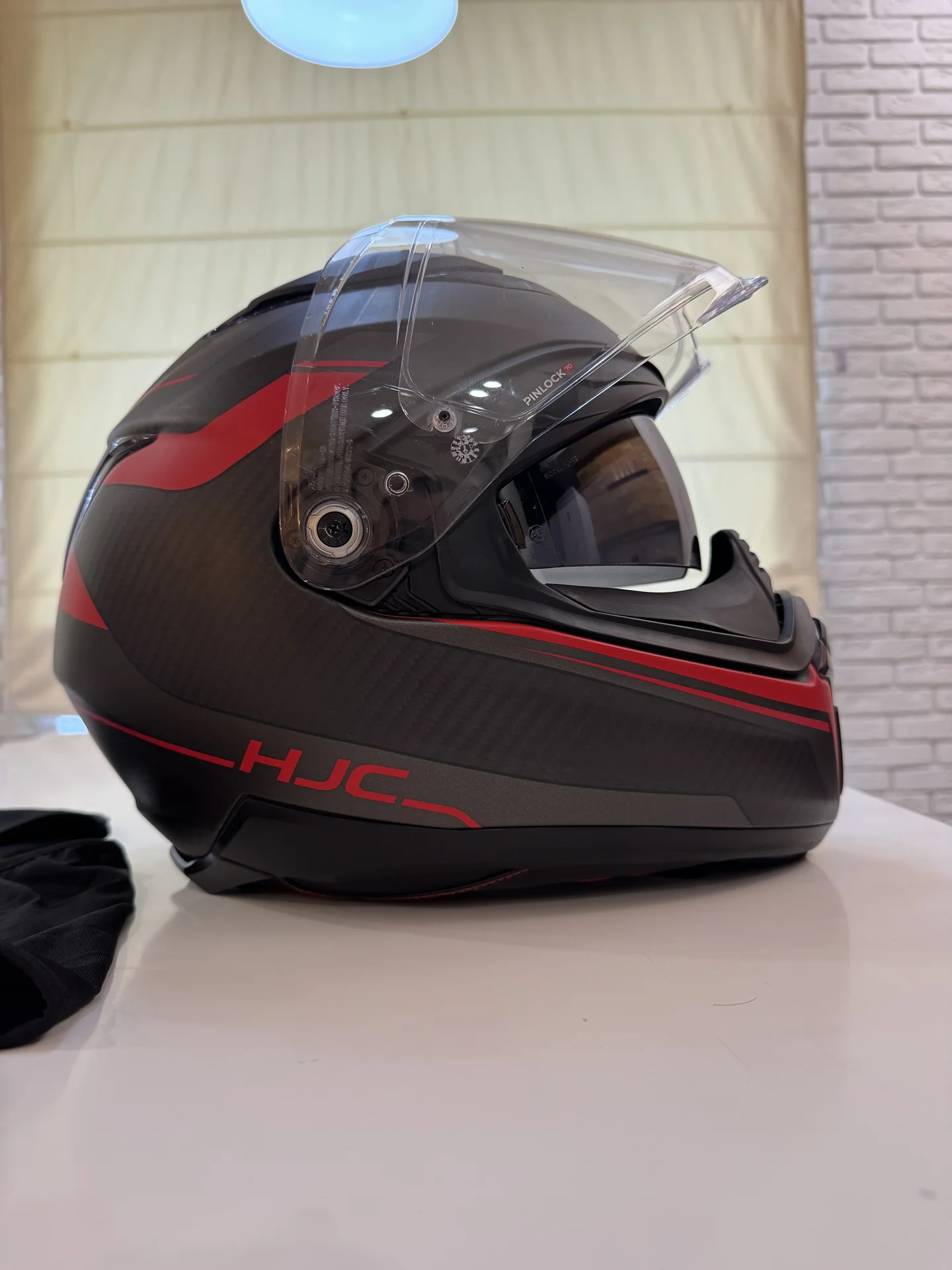 Мотошлем HJC F70 Carbon - миниатюра 2