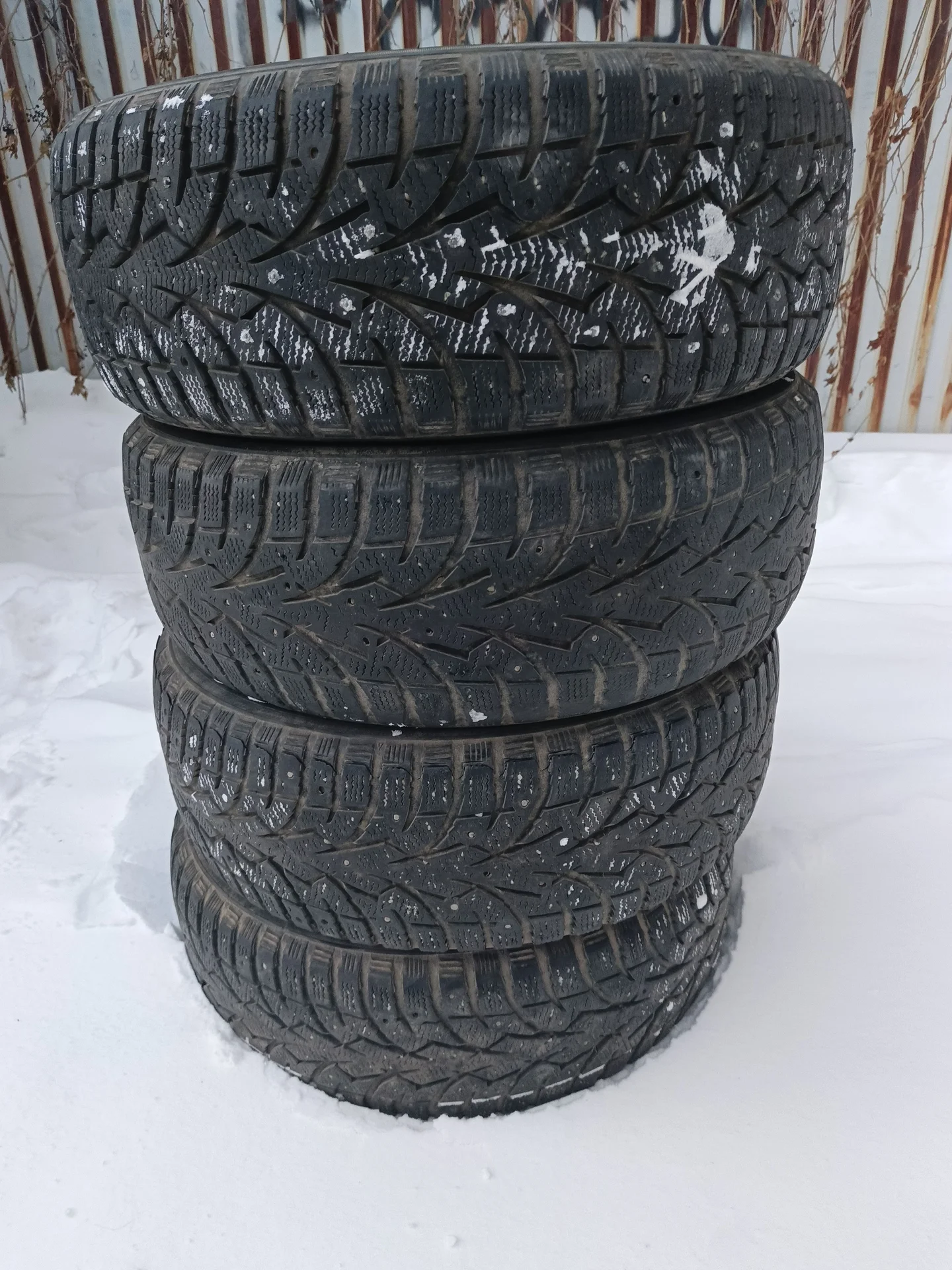 Зимняя резина TOYO 195/60 R15 - миниатюра 3