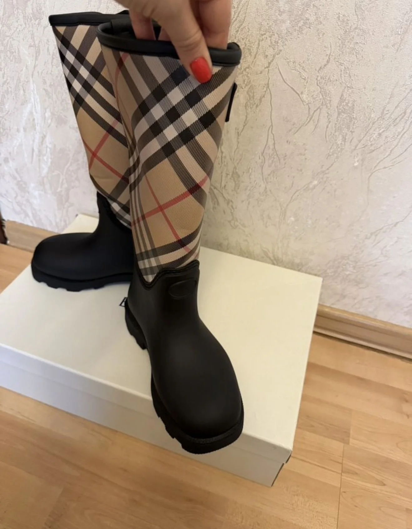 резиновые сапоги Burberry - миниатюра 7