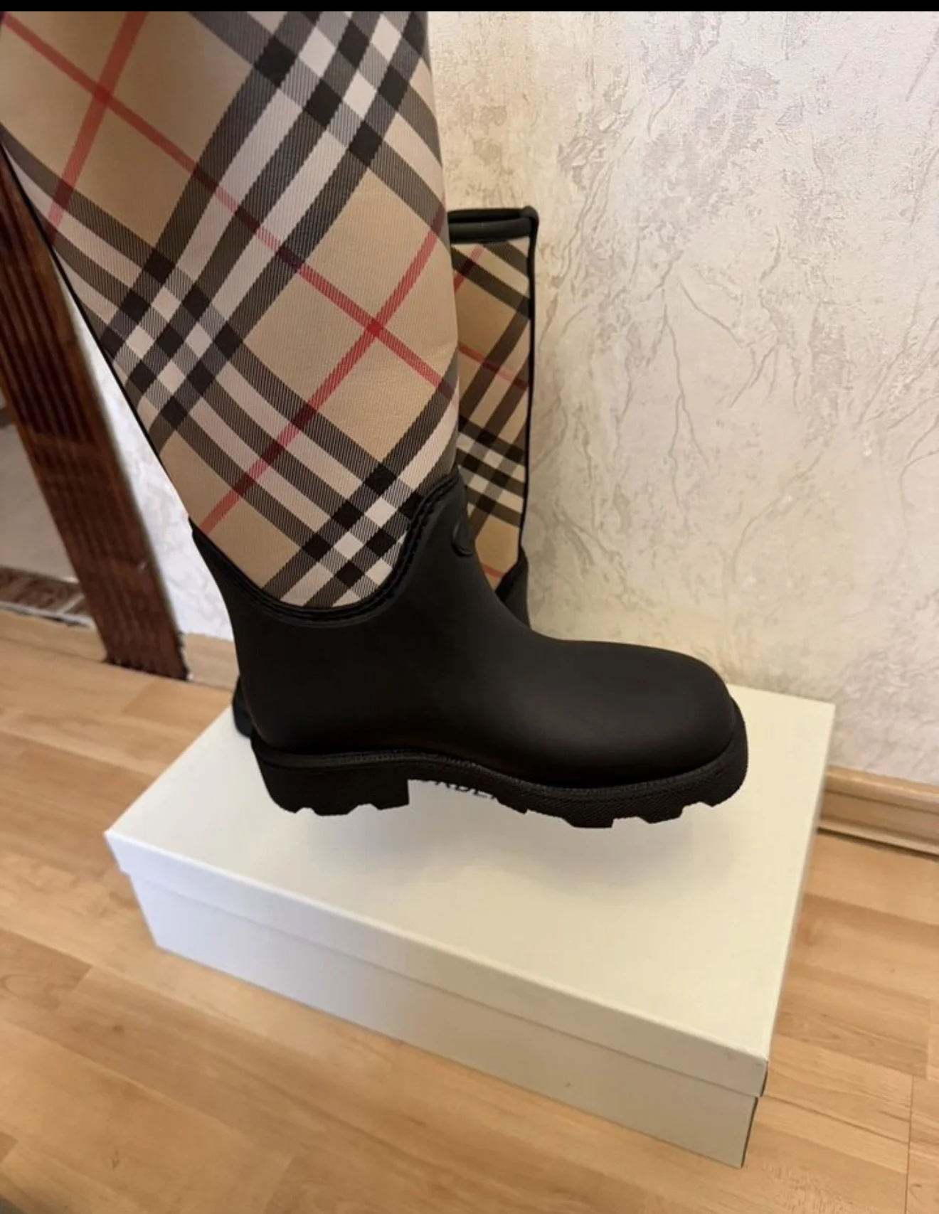 резиновые сапоги Burberry - миниатюра 9
