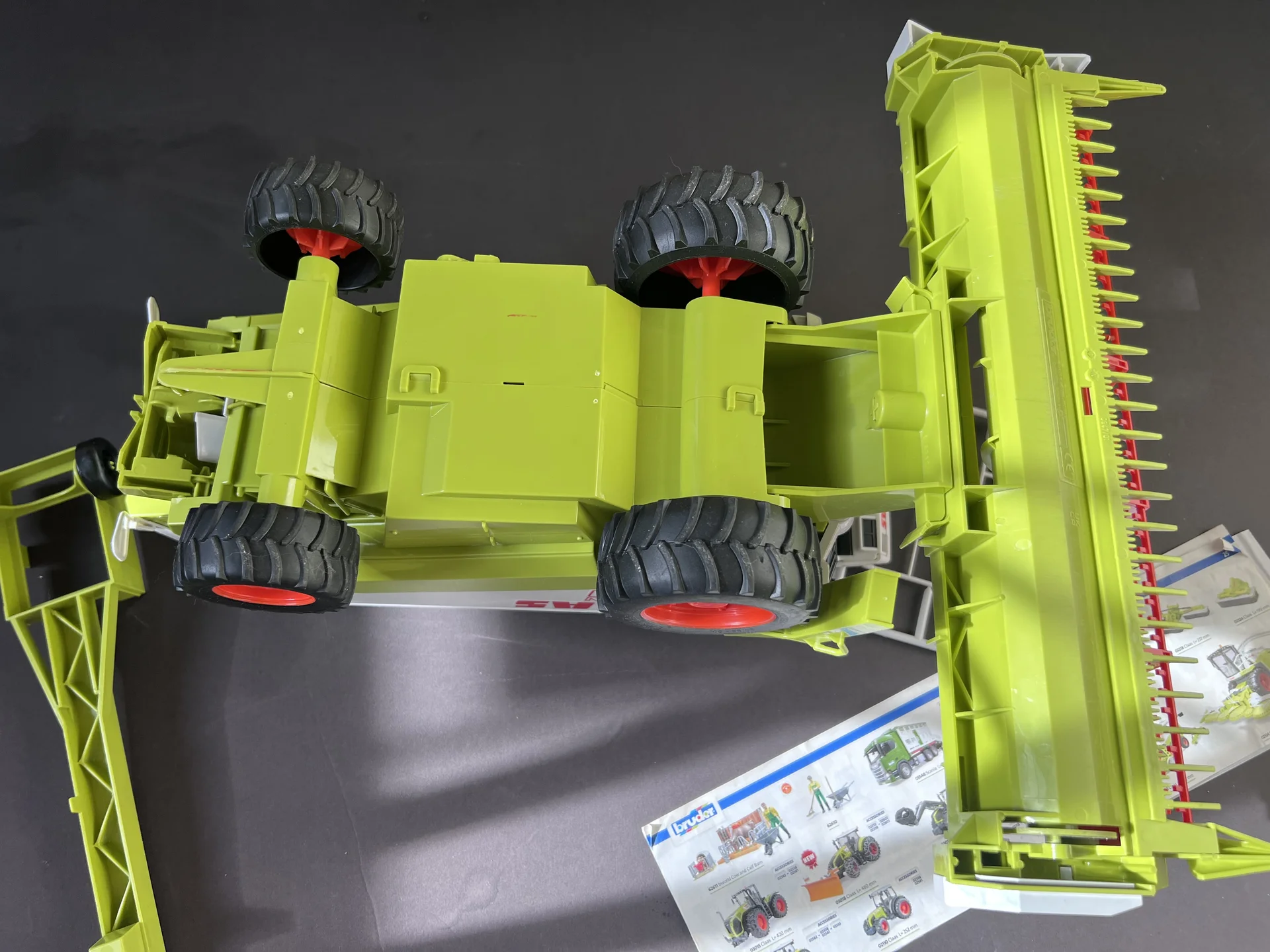 Комбаин Bruder claas lexion - миниатюра 5