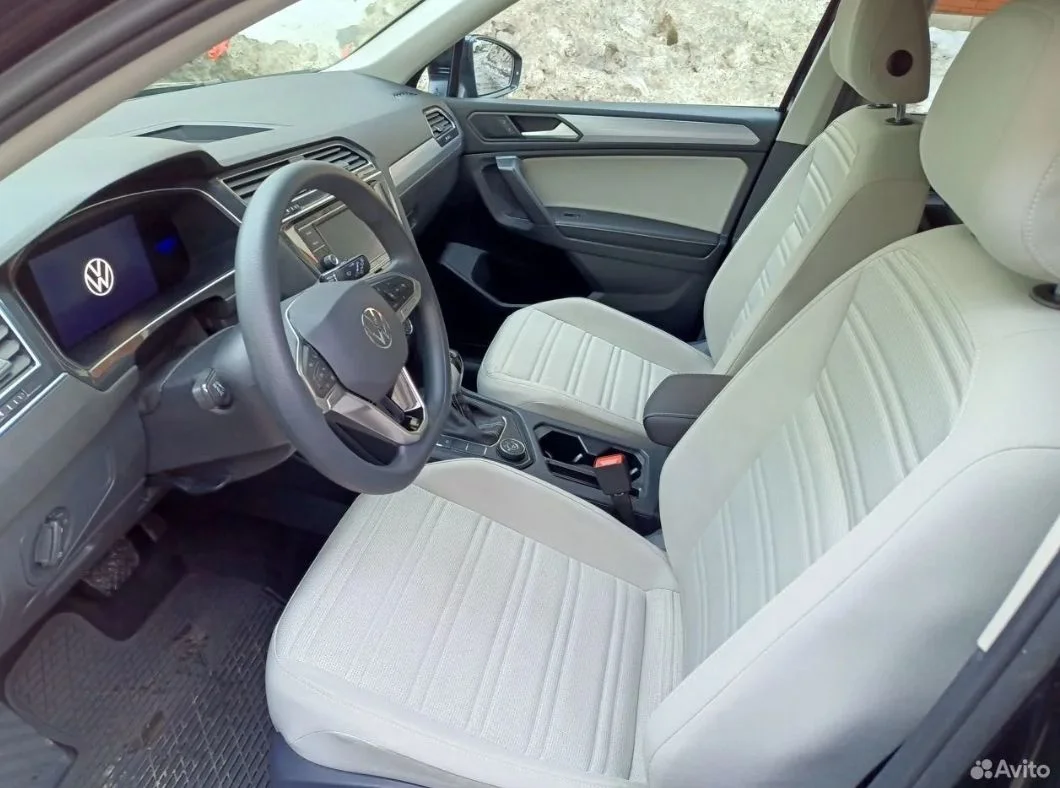 VW Tiguan Allspace 2022 2.0AT 4 WD - миниатюра 12