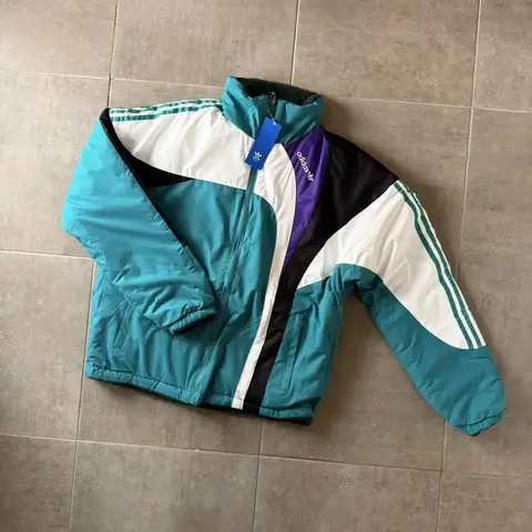 Новая двухсторонняя теплая куртка Adidas