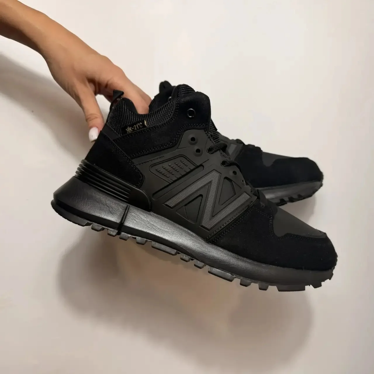 Зимние кроссовки New Balance LUX мех новые - изображение 1