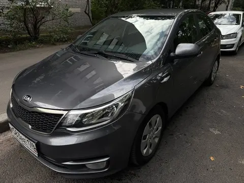 Продаю Kia Rio,2017