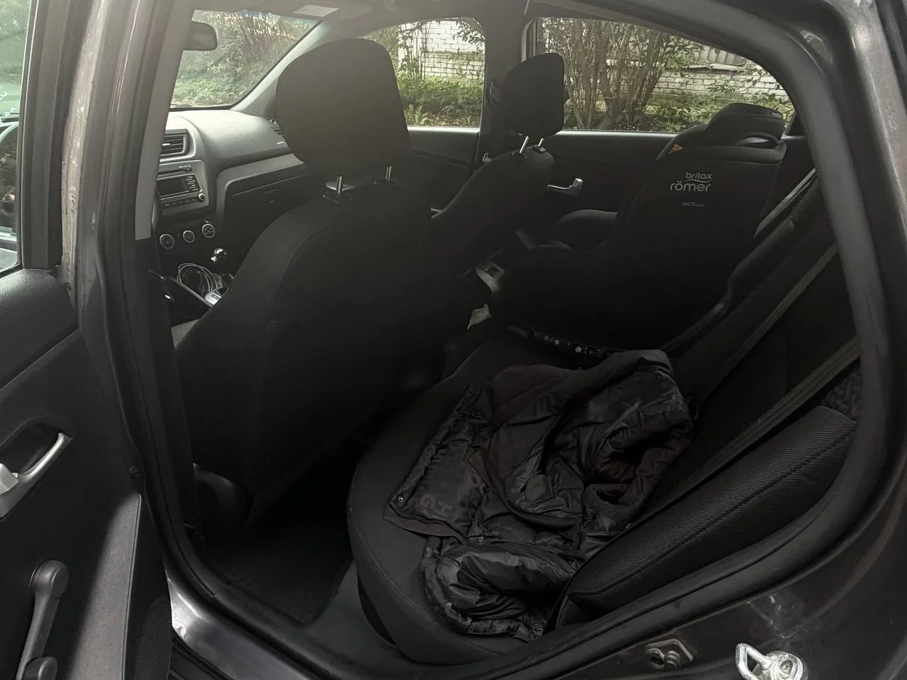 Продаю Kia Rio,2017 - миниатюра 9
