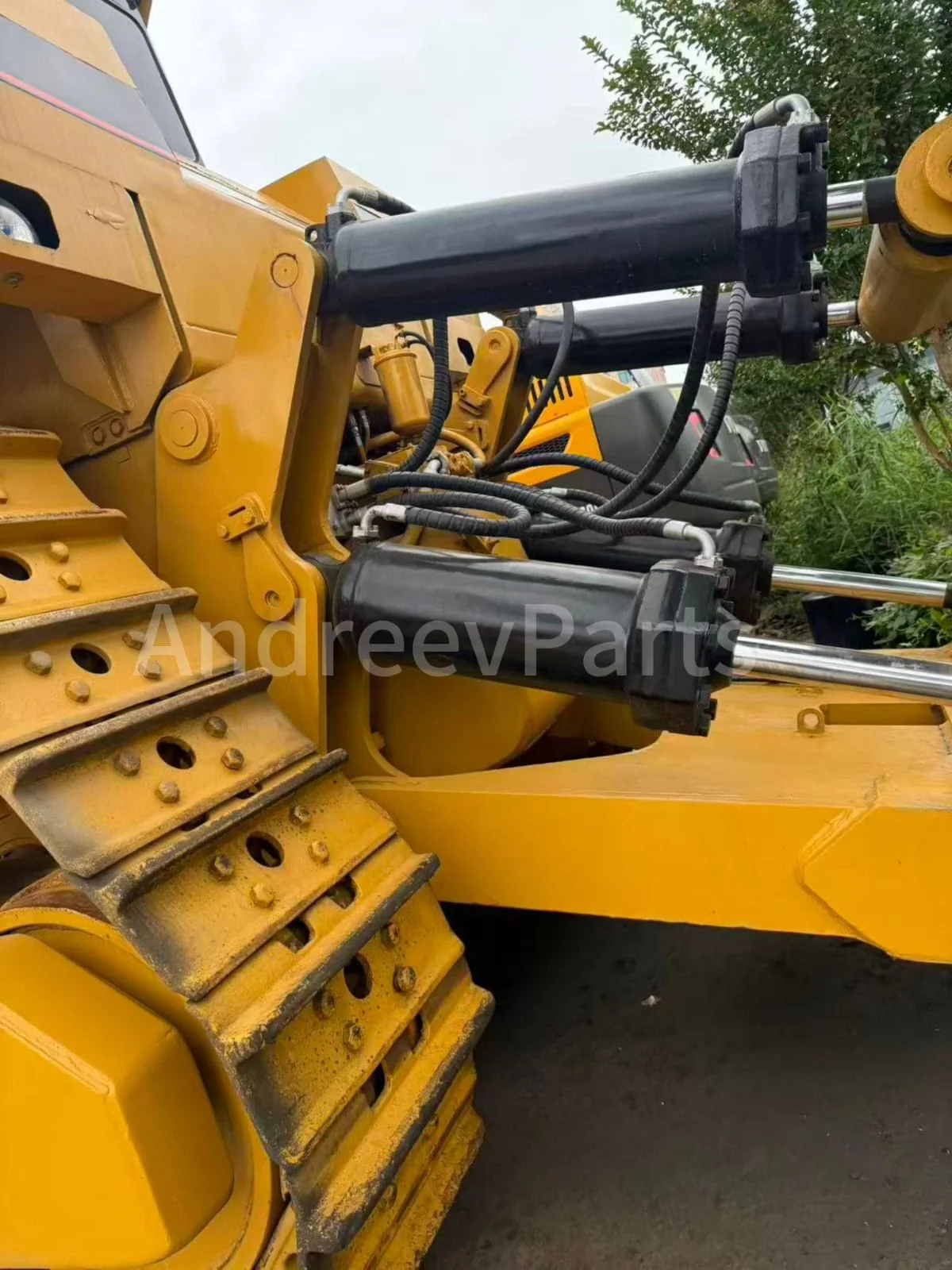 Бульдозер Caterpillar D10T - миниатюра 11