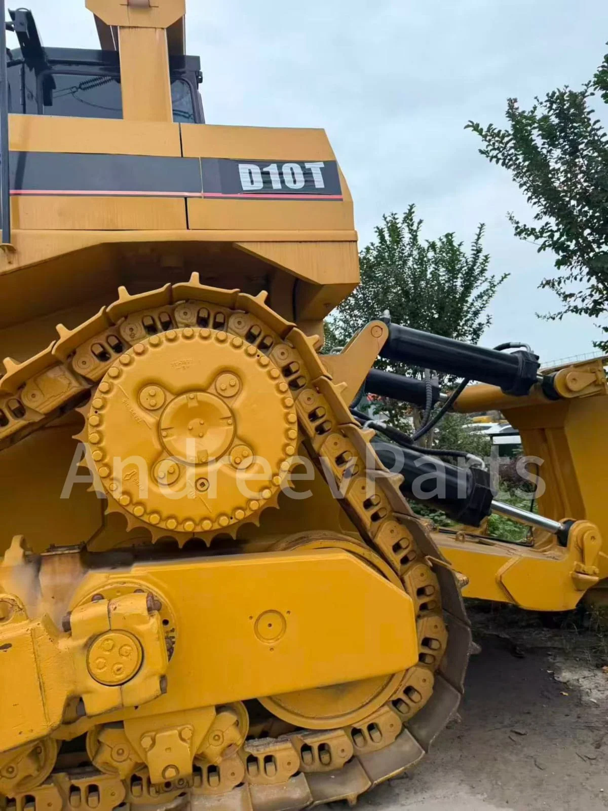Бульдозер Caterpillar D10T - миниатюра 12