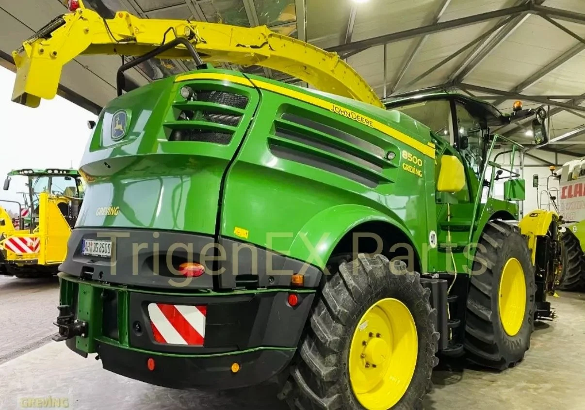 Кормоуборочный комбайн John Deere 8500 ProDrive 40 км/ч - миниатюра 2