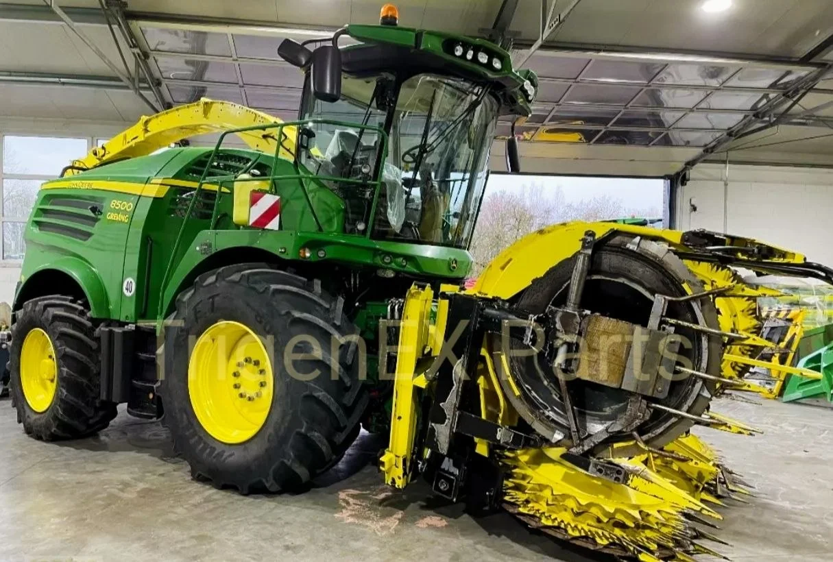 Кормоуборочный комбайн John Deere 8500 ProDrive 40 км/ч - миниатюра 4