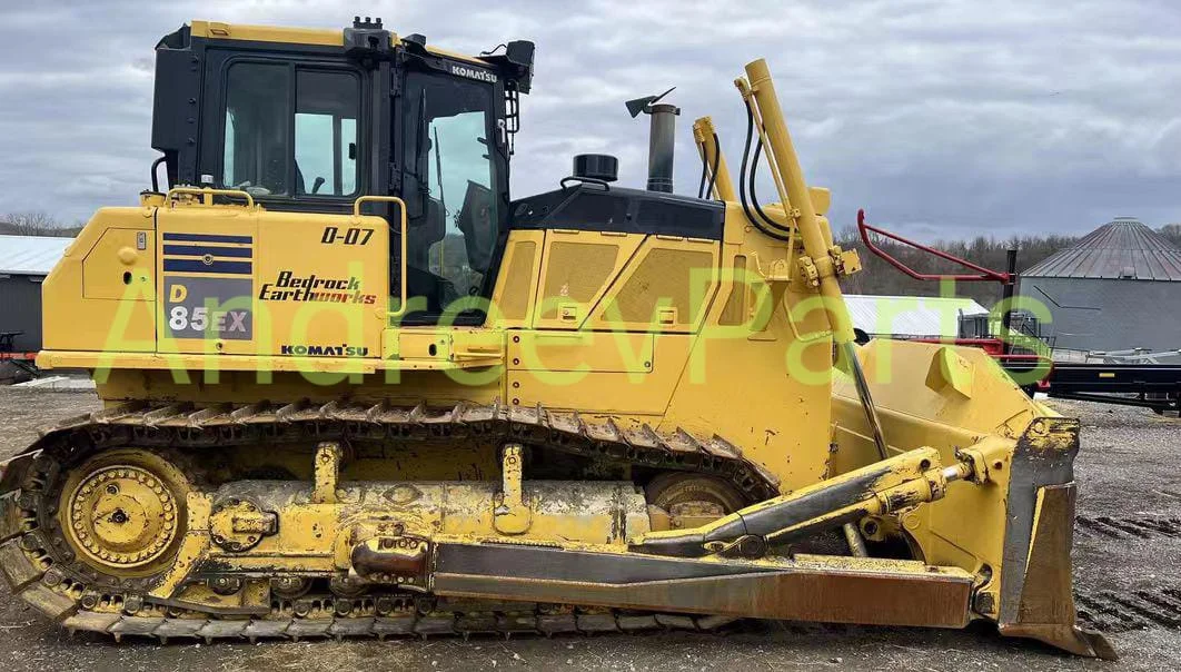 Продается бульдозер Komatsu D85EX-15 - изображение 1