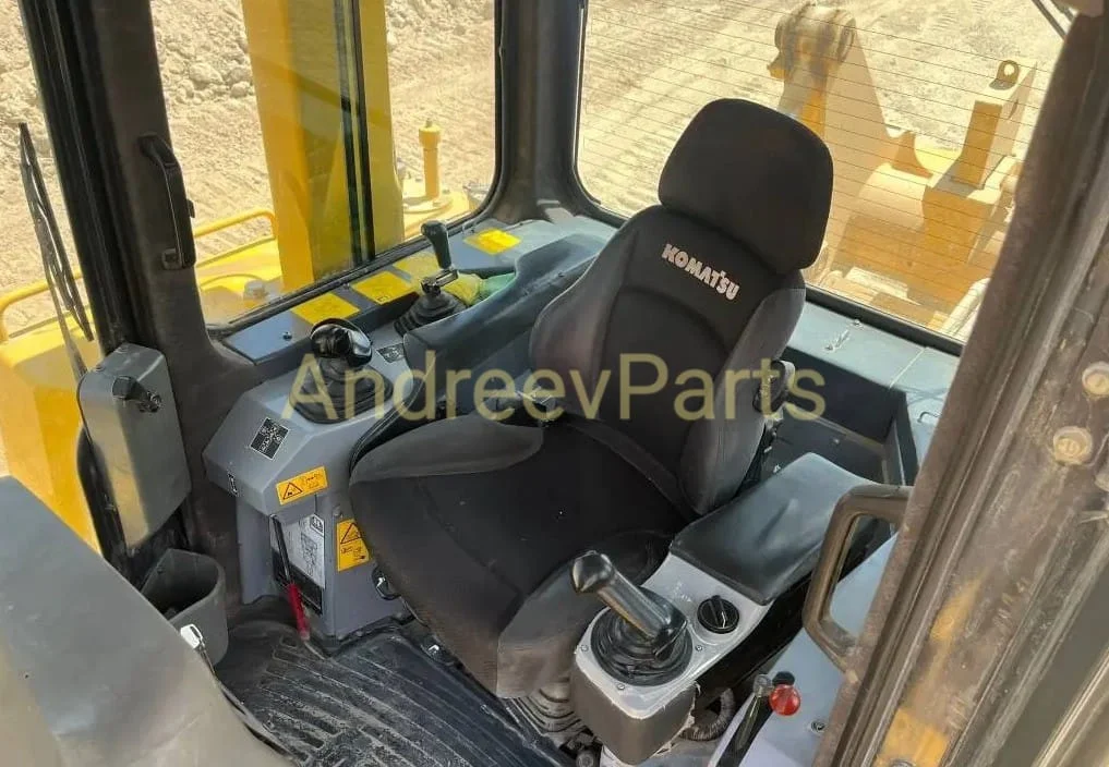 Бульдозер Komatsu D275A-5R - миниатюра 10