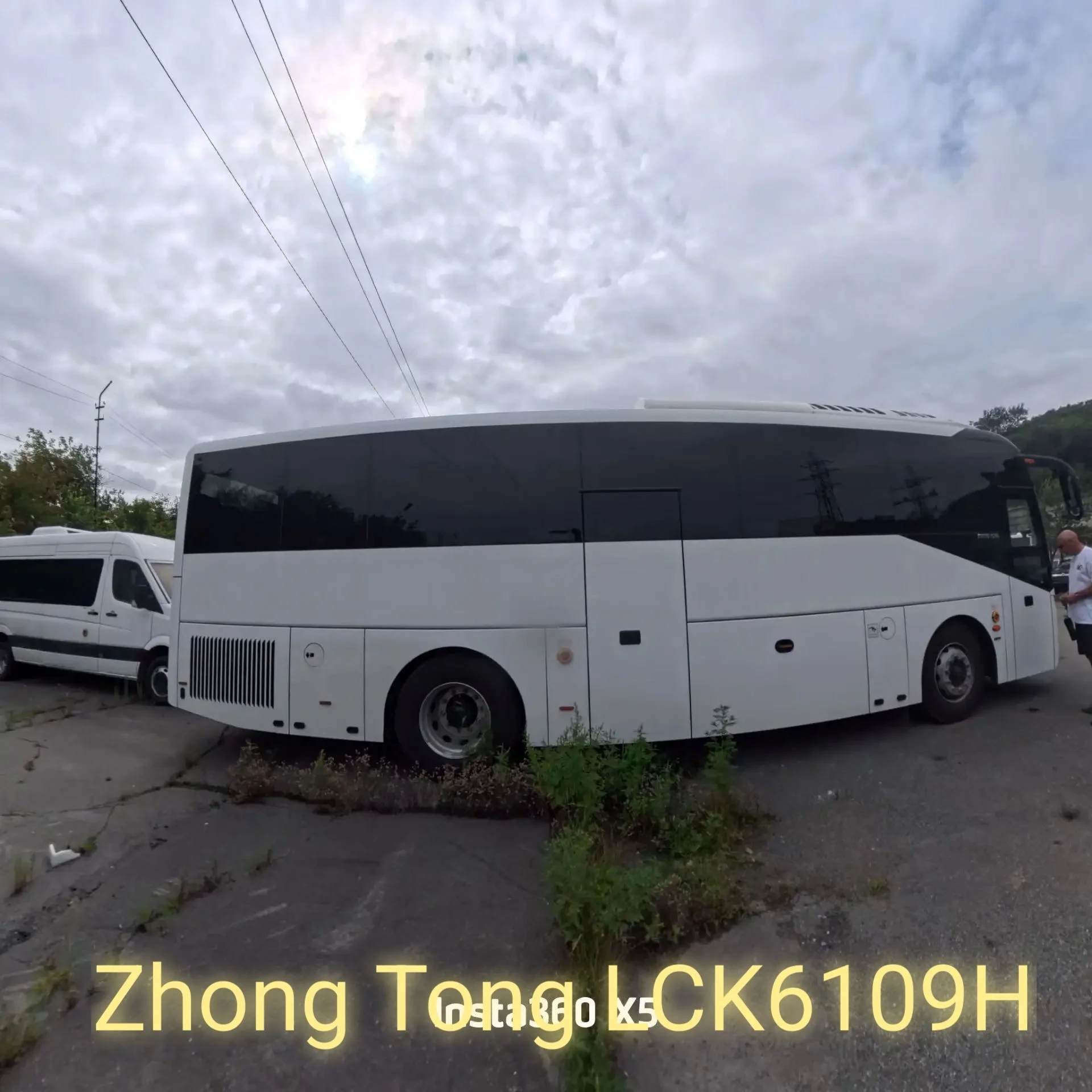 Туристический автобус ZHONG TONG 6109H - миниатюра 7