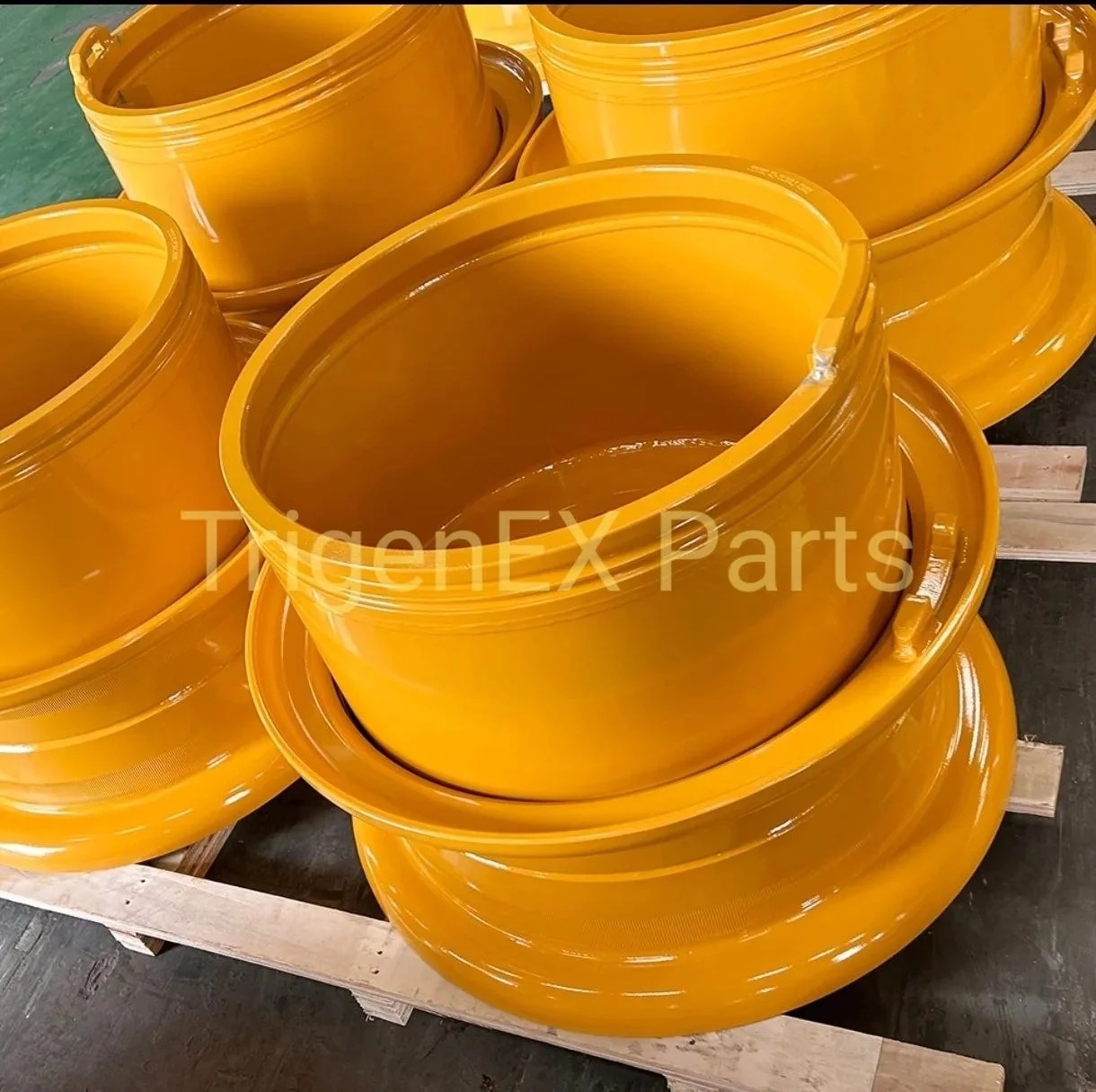 Продам новый обод колеса в сборе (561-30-81101) для Komatsu WA380 - миниатюра 3