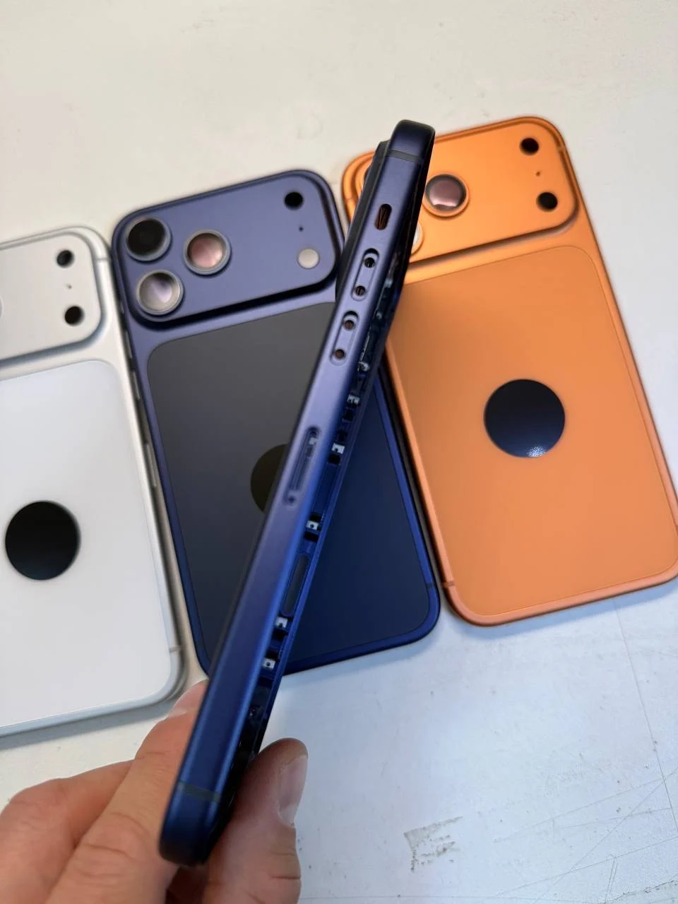 корпус для iPhone 14 pro в стиле 17 pro - миниатюра 5