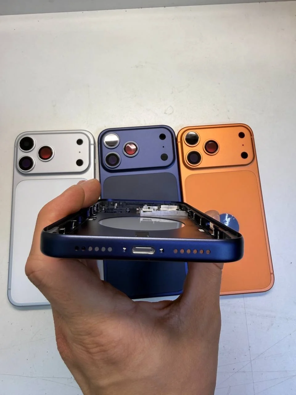 корпус для iPhone 14 pro в стиле 17 pro - миниатюра 6