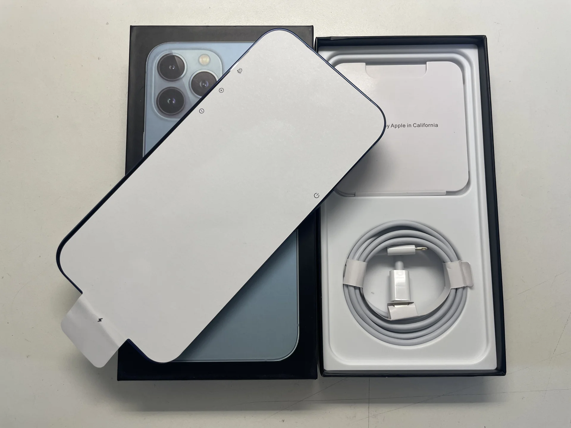 iPhone 13 pro 128gb sierra blue, синий - миниатюра 4